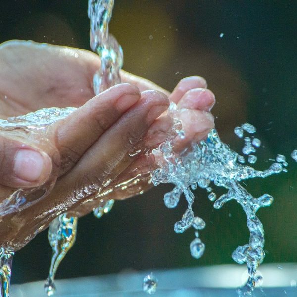 A dummies guide to washing your hands properly